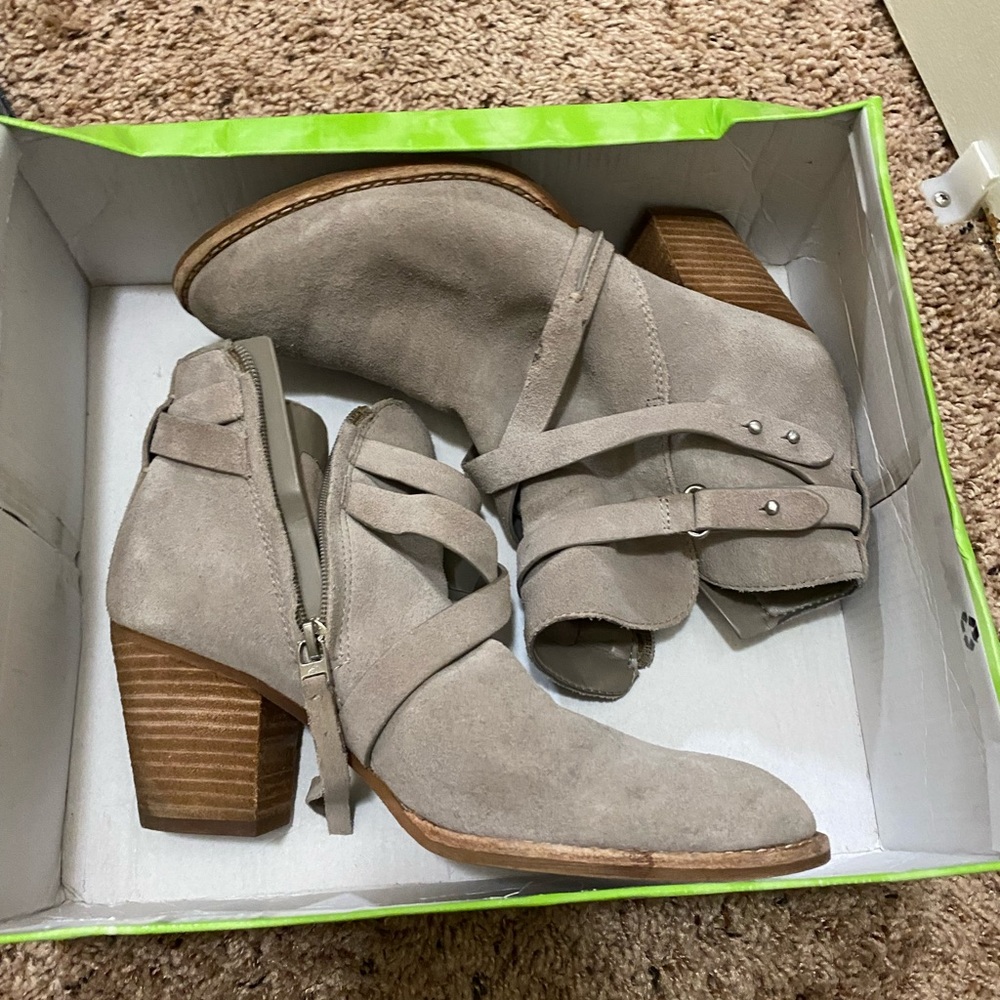 Sam Edelman Merton bootie putty suede 8.5